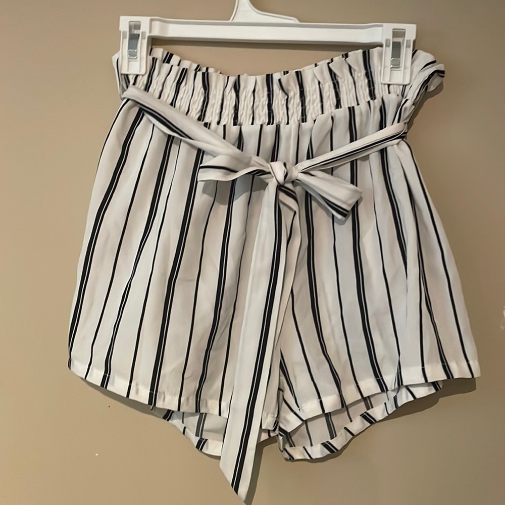 White Flowy Shorts with Black Stripes